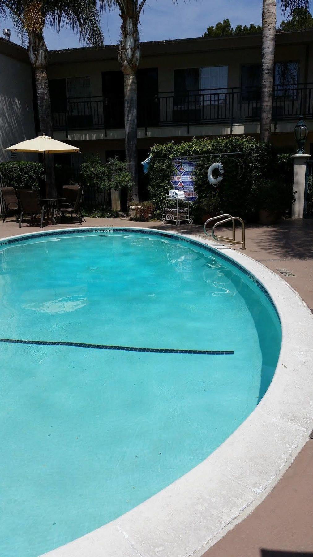 Tarzana Inn Los Angeles Exterior foto